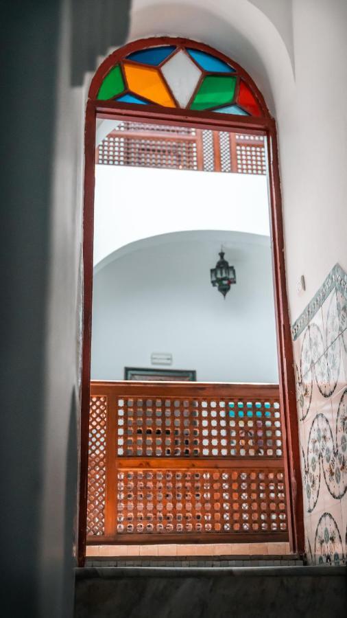 The Riad Hostel แทนเจียร์ ภายนอก รูปภาพ